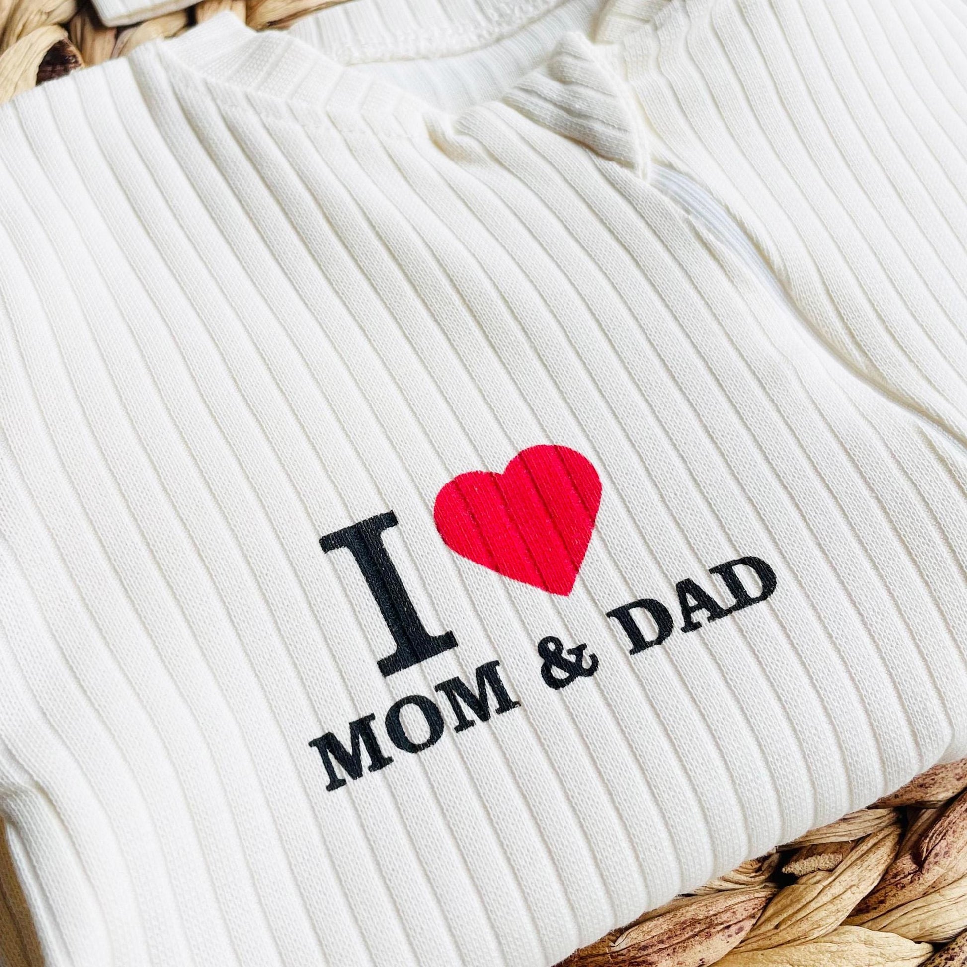 Baby Romper "I love Mom & Dad" Organic Cotton Cream One Piece set with Hat